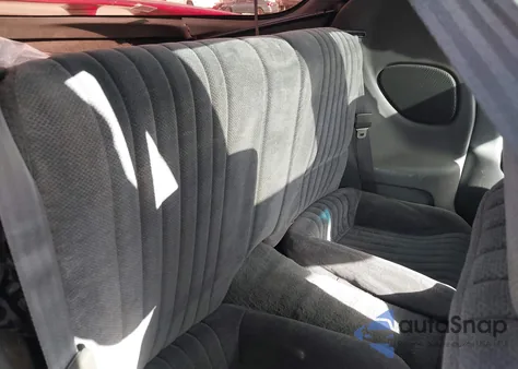 1997 Pontiac Firebird Trans Am z USA, uszkodzony, nr VIN 2G2FV22P4V2203114